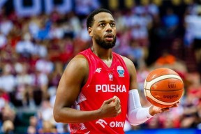 雷火网址 -赛地聚焦：CBA常规赛清晨热度飙升，密尔沃基雄鹿篮板制胜，目标明确，数据趋势出现新变化的简单介绍