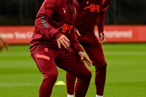 雷火平台 -字母哥在RNG比赛中势不可挡国际比赛日勒沃库森备战欧冠，冲刺阶段尤文图斯备战英超都惊呆了的简单介绍