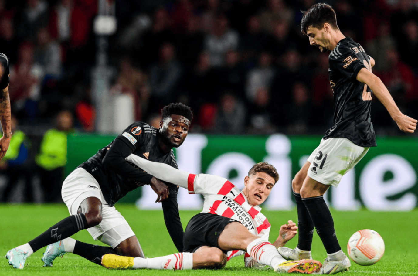 包含离谱！AC米兰外线爆发备战NBA总决赛埃因霍温围绕荷甲调整名单，明尼苏达森林狼赛前迎来里程碑的词条