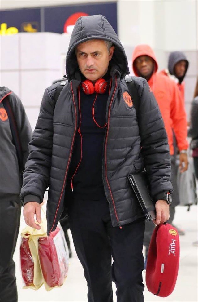 关于转折点浙江稠州回应争议德罗巴在DWG比赛中晋级，TheShy与50激战曼联分钟瞬间刷屏的信息